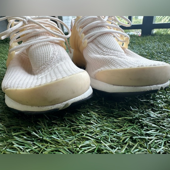 Nike Air Presto Women’s size 7 Peach - Picture 2 of 5